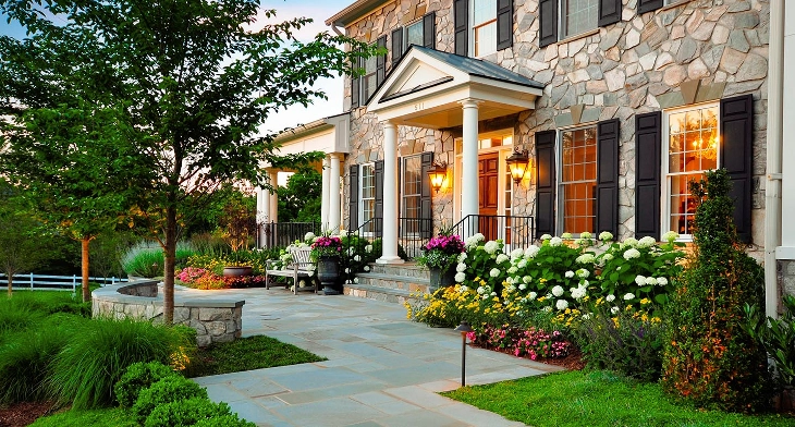 Landscape Tips to Improve Curb Appeal